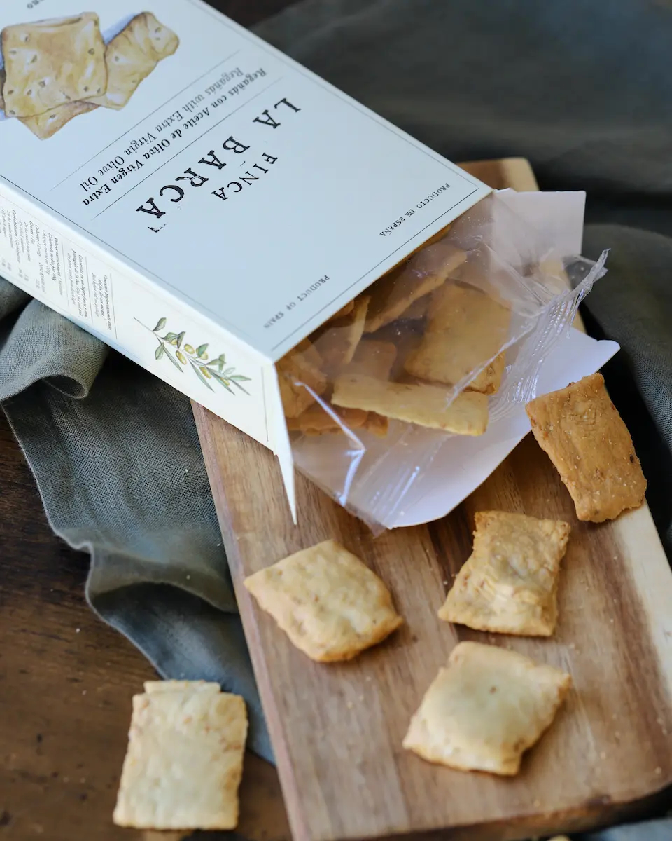 Finca la Barca krakersy z sezamem i oliwą - obrazek 3